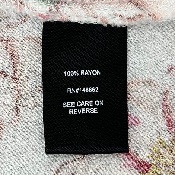 Torrid Ivory Summer Floral Twist-Front Crepe Short Sleeve Shirt - Picture 9 of 10